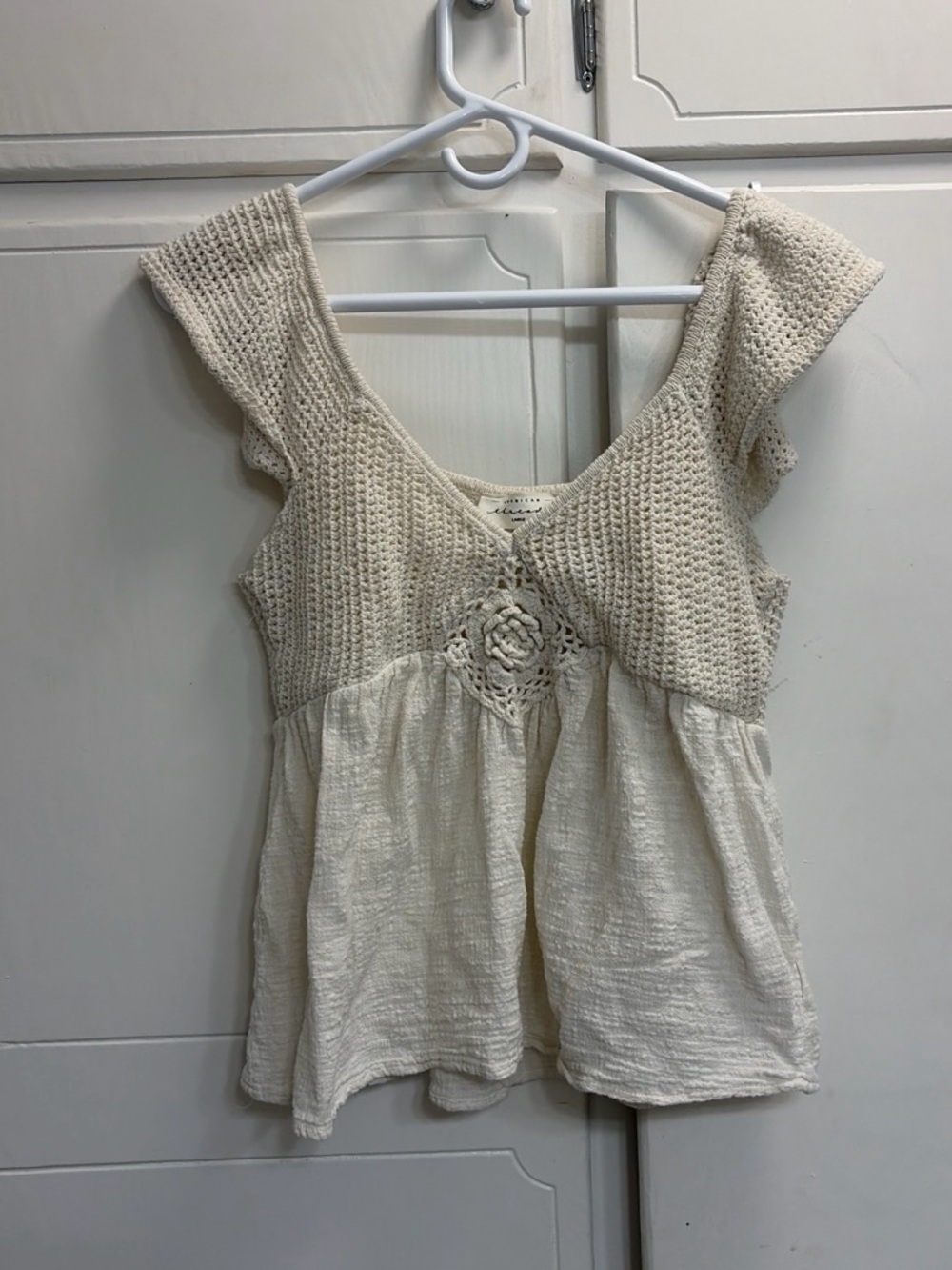 American Threads Cream Crochet Peplum Top